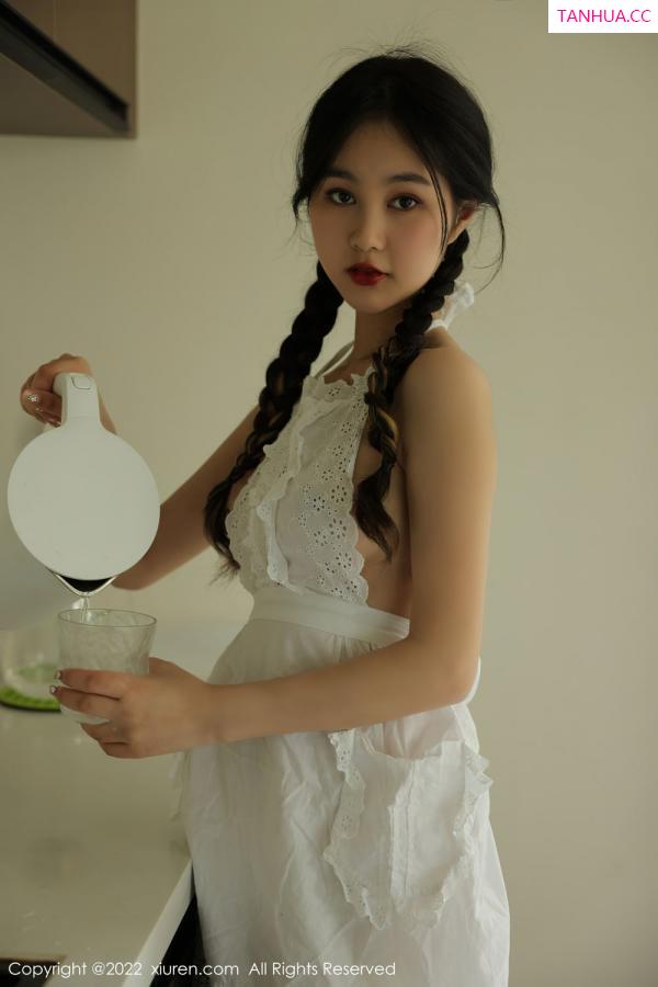 谢晚晚  [XiuRen]高清写真图 2022.05.11 No.4992 谢晚晚第12张图片
